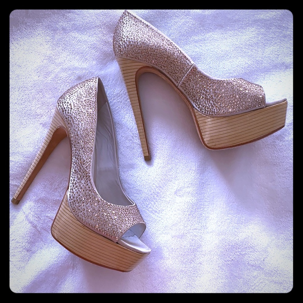 Stunning Alice + Olivia heels